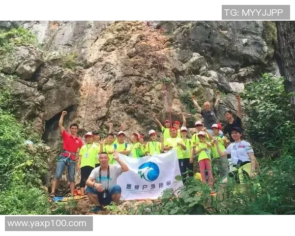 上海攀岩队协作能力深度解析与其他队伍的对比研究