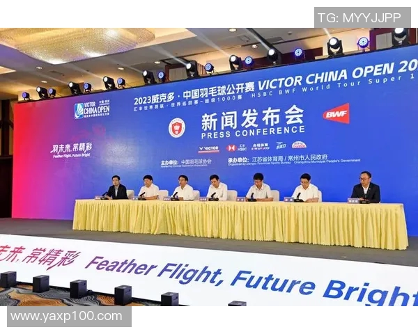 重庆羽毛球队实力引发热议球迷对其表现与训练方式展开激烈讨论 重庆羽毛球队实力引发热议球迷对其表现与训练方式展开激烈讨论